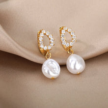 Load image into Gallery viewer, Luxe Pearl Dangle Earrings