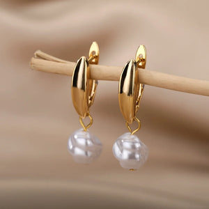 Classic Pearl Drop Earrings