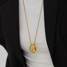 Load image into Gallery viewer, Helios Pendant With Long Necklace