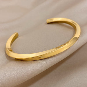 Polished Gold Cuff Bracelet