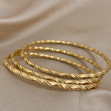 Load image into Gallery viewer, Golden Helix Bracelet